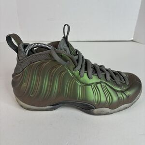 Nike Air Foamposite One 'Shine' AA3963-001 Women's Size 8 Green